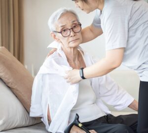 就服法第46條子法7/30公告 8/1生效 重症者可跨業承接移工 須完成20小時訓練