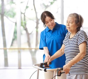 聘僱移工家庭長照服務使用比率低