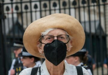 勞動部公布114年「同酬日」2月27日 較113年多2日 女性須多工作58天。圖／Unsplash