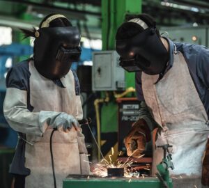 至5月底 在臺移工約83.8萬人 製造業1-5月聘僱人數增逾8千