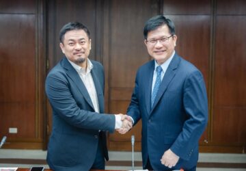 解產業缺工林佳龍、洪申翰召開雙部長會議 強化延攬海外優秀人才。圖／翻攝林佳龍臉書