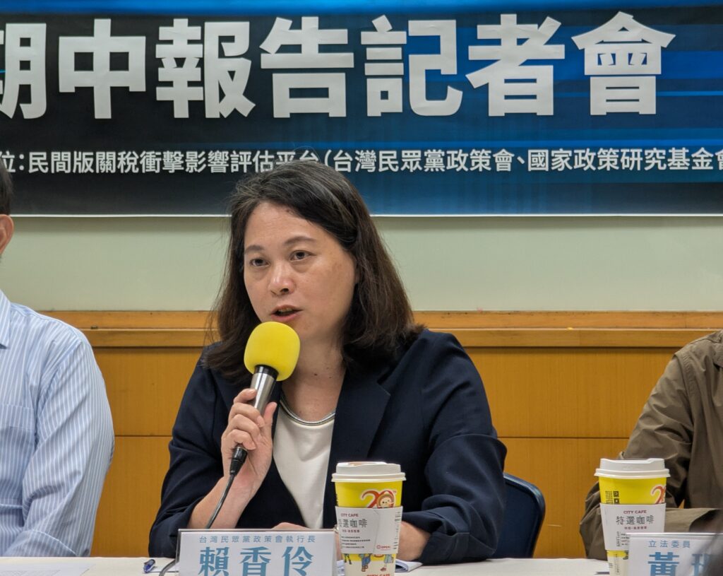 賴香伶提到過去3個月,無薪假家數增加到179家;製造業受影響人數來到2,845人,總體超過3千多人