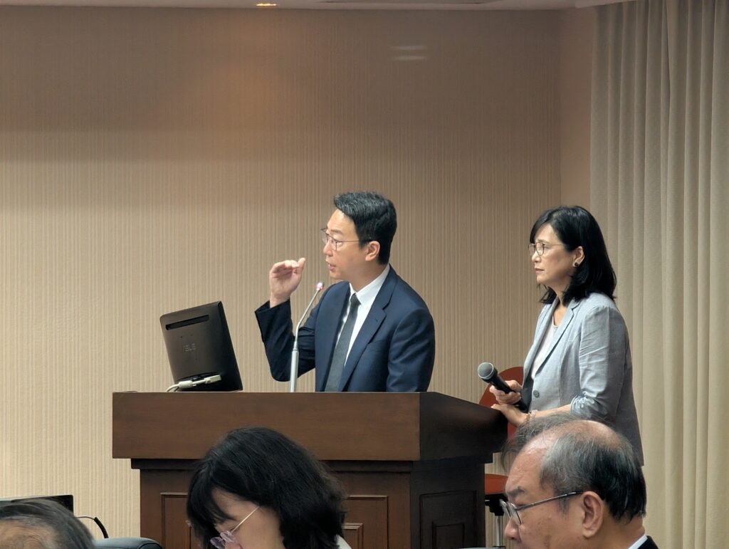 交通部長陳世凱進一步說明，過去6個月雖比去年成長10%，但因匯率影響，6月來臺國際旅客有減少