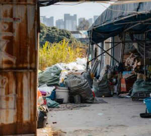 虛擬收入、戶籍限制 社救法問題多 立委指不合時宜 呼籲速提政院版本