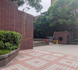 內政部訂營建土方車輛追蹤系統規範 三步驟審驗 出入產源、處理端掃條碼   