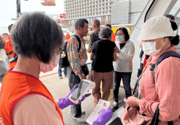 客船登船實名制8月4日上路 民眾乘船務必攜帶個人身分證件以便核對。圖／交通部
