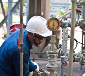 7月製造業加班工時17.1小時