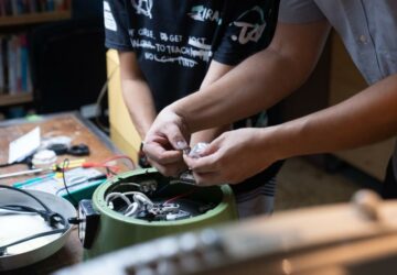 10/18國際維修日「修理取代丟棄」 邀請民眾帶小家電一起來修理。圖／環境部