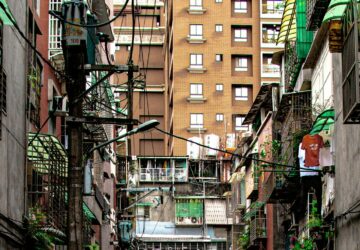 A Foreigner's Simple Guide to Renting in Taiwan II: Verify Landlord's Identity(Adapted from the MOI's Guide). photo/ Unsplash