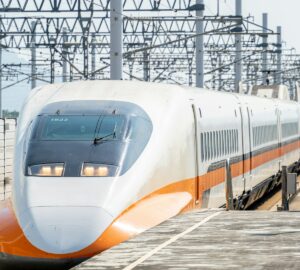 THSR's Quiet Carriage Policy Supported by 90% of Passengers; Company Reaffirms Children Are Exempt. photo/Unsplash
