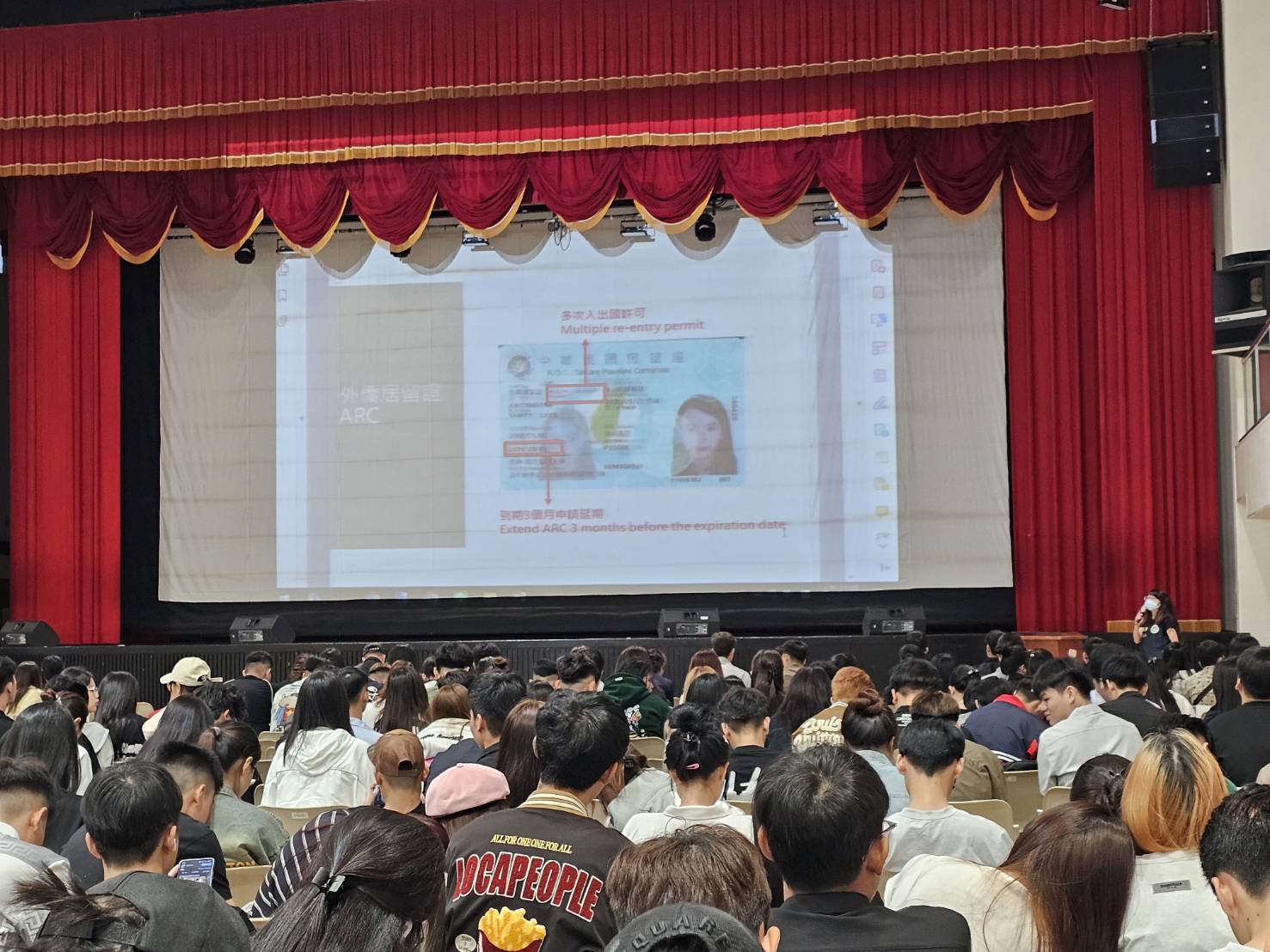 移民署前進弘光科大 破解詐騙及人口販運真相。圖/移民署