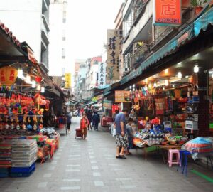 Winter on the Crown Coast: Hot Springs, Scenic Adventures, and Local Delicacies. photo/Tourism Administration