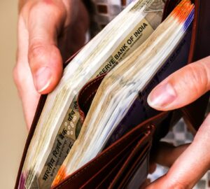 雇主支付移工海外費用解決逃逸 業者質疑