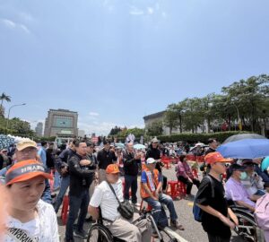 停徵家庭看護就安費 勞動部指再研議