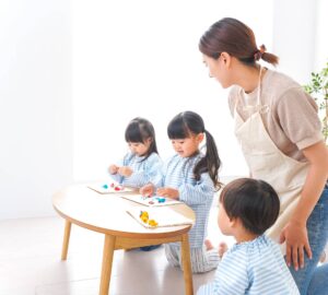 育兒支持計畫將拍板 立委建議工時日減1小時納入