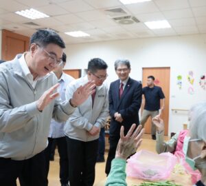 失智症防治照護 卓揆:導入人工智慧提升品質