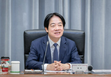 經濟成長創高 總統宣布明年普發1萬