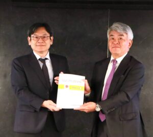 日商白皮書 結合問卷分析經營痛點51項內容 人才運用成主要課題之一