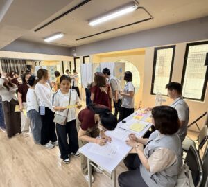 模擬投票零距離 移民署與桃園市選委會助新住民認識民主選舉。圖/移民署